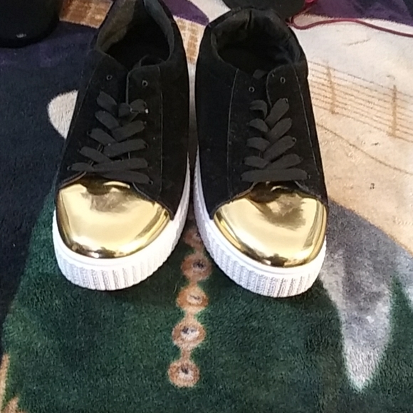Fashion Nova Shoes - Gold tip sneakers